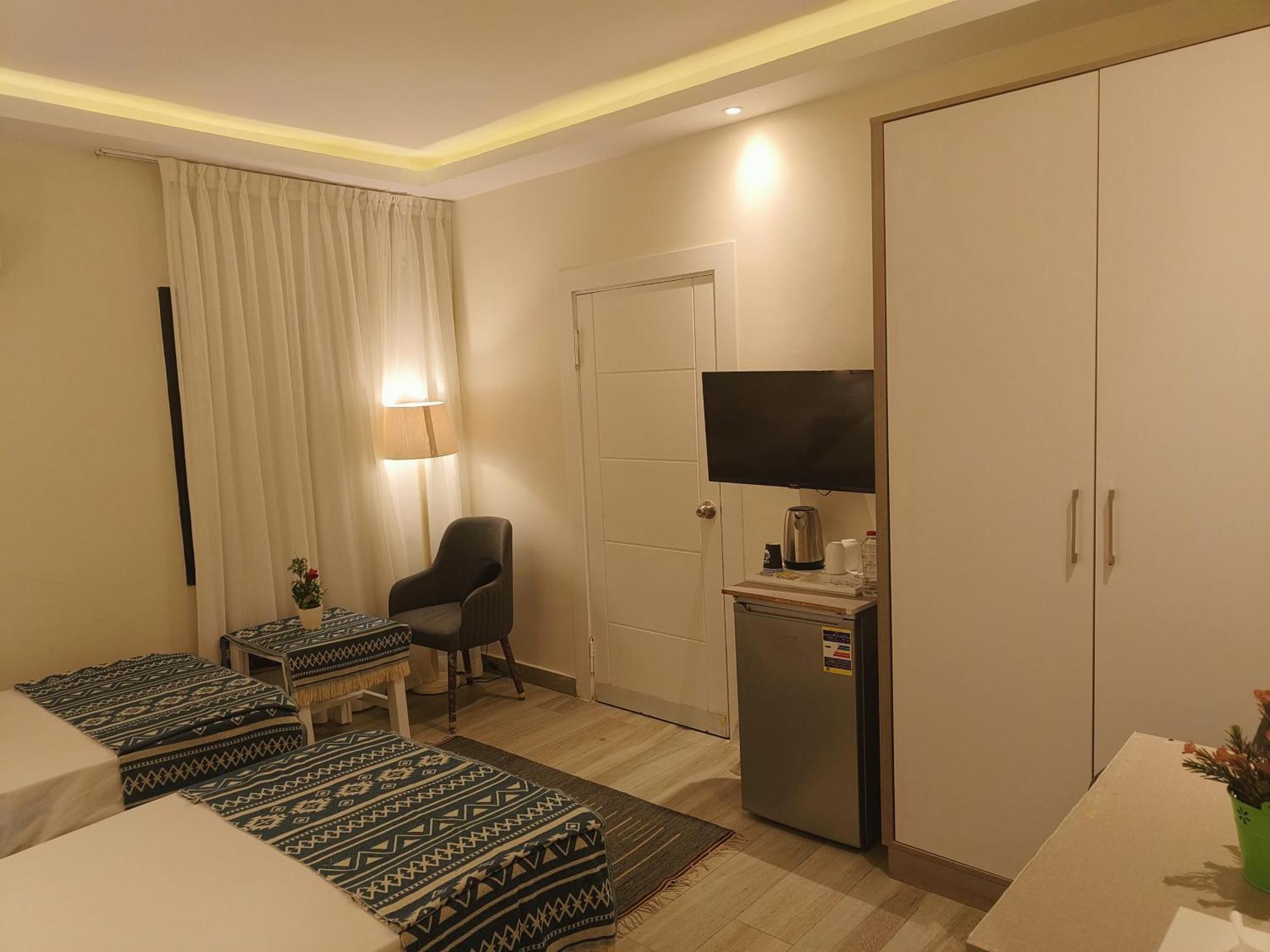 Kafret el-Gabal Maria Pyramids House酒店 外观 照片
